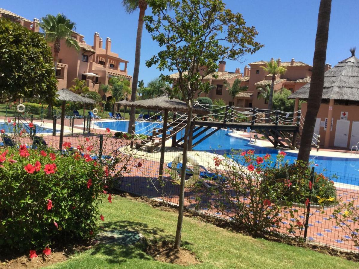 Hacienda Del Sol Beachside And Golf Apt Marbella Puerto Banus Apartman Estepona Kültér fotó